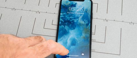 iPhone X: Foxconn accusata di sfruttamento