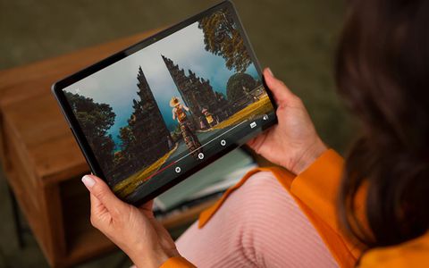 Lenovo Tab P11, il tablet con display 2K costa POCHISSIMO su Amazon