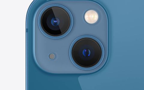 iPhone 13 (Azzurro): adesso Amazon te lo offre ancora più a POCO prezzo