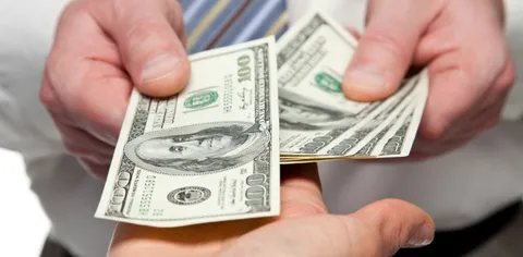 Windows 8, Microsoft paga 100$ per ogni app