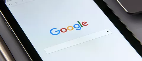 Google, commenti pubblici nelle ricerche