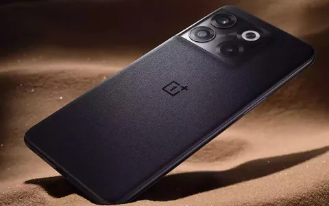 OnePlus 10T si aggiorna ancora; è un buon investimento nel 2024?