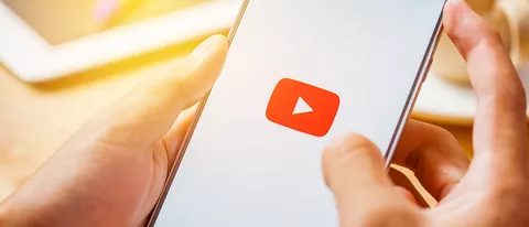 YouTube smette di raccomandare video complottisti