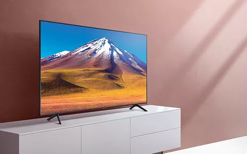 Samsung TV da 43'', tecnologia Crystal UHD 4K: su eBay è un AFFARE