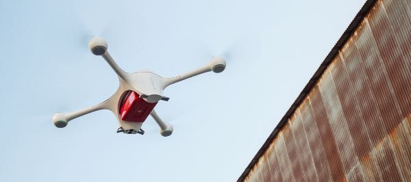 Mercedes: droni per le consegne porta a porta