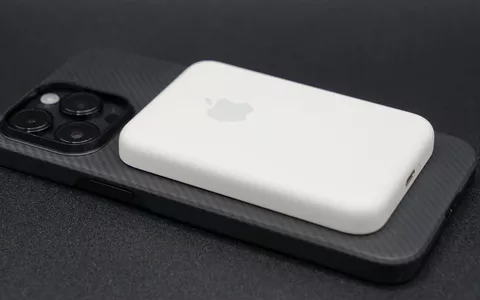 iPhone SEMPRE CARICO ovunque tu sia con l'Apple MagSafe Battery Pack (oggi SCONTATISSIMO)