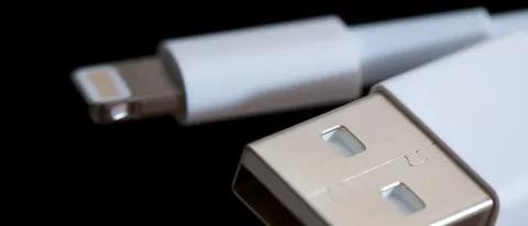 Apple brevetta la batteria smart, mai scarica