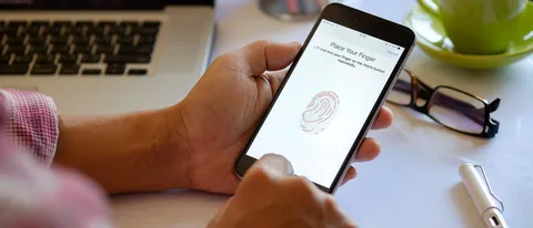 Sbloccare uno smartphone con impronte di carta