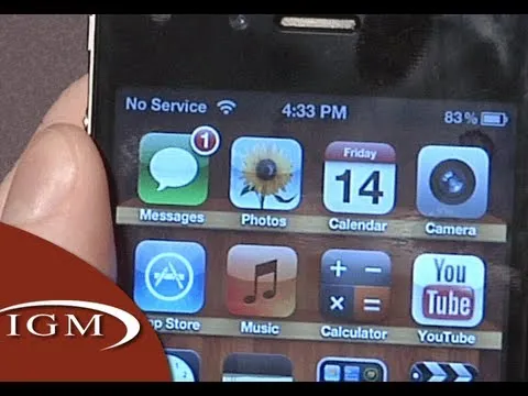 iPhone 4S vs The Deathgrip