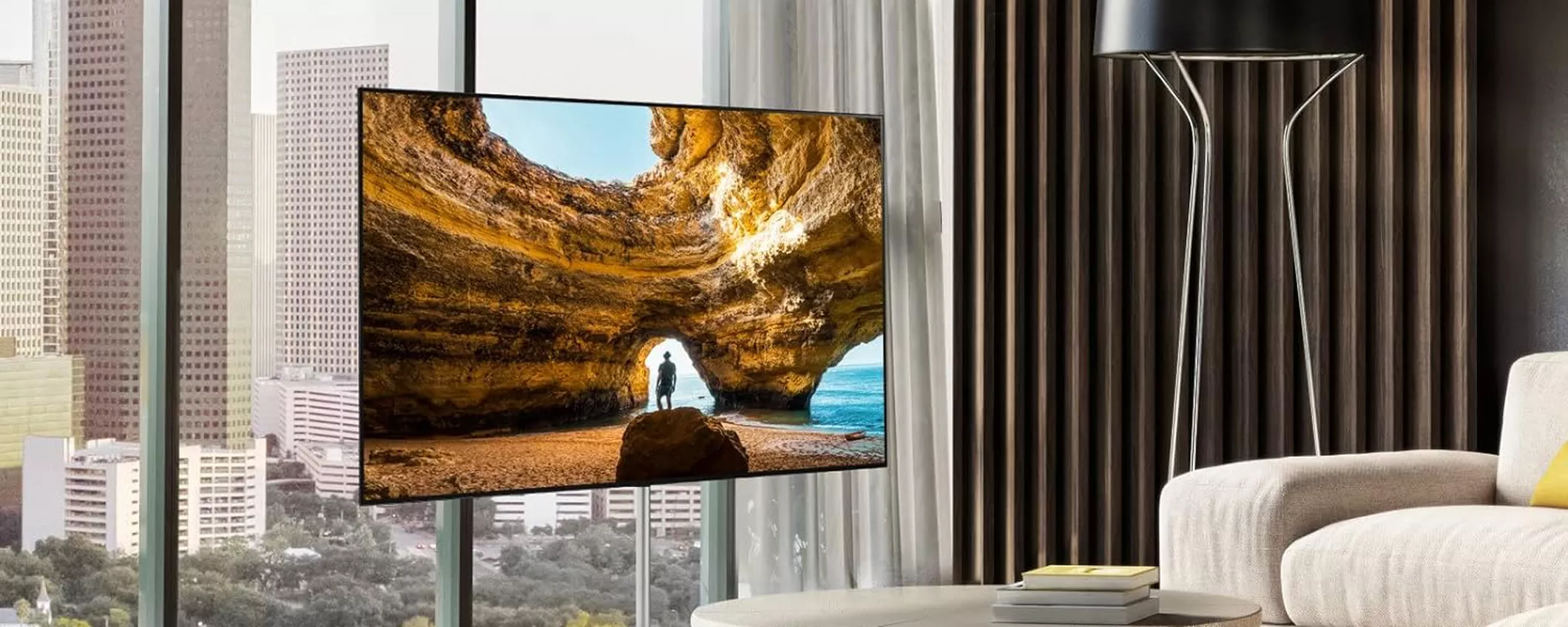 LG OLED 55'' 2023 a -600€: neri profondi e colori vividi a prezzo STRACCIATO (-48%)