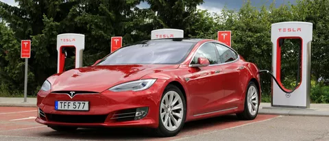 Tesla Model S da record con il powertrain Plaid