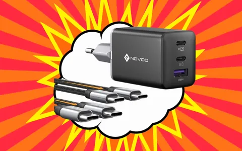 Potentissimo Caricabatterie USB C 3-in-1 a soli 19€ (con 2 cavi Type-C in omaggio)
