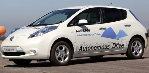 Nissan, un'auto senza pilota entro il 2020