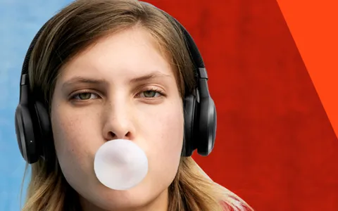 SCONTO STRATOSFERICO di Amazon per le cuffie JBL Tune 710 BT (59€)