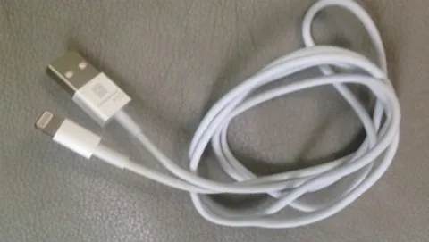 iPhone 5: i costi di adattatori e nuovi cavi dock