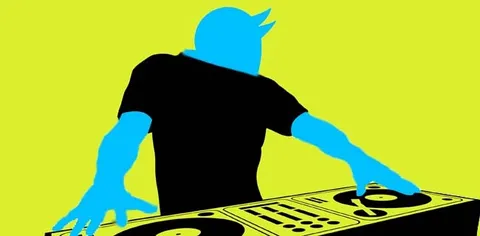 Twitter is my DJ