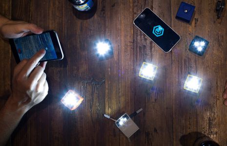 Il Kickstarter Apple della settimana: Lume Cube, luce flash per iPhone
