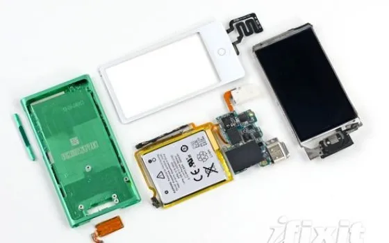 iFixit smonta il nuovo iPod nano 7G