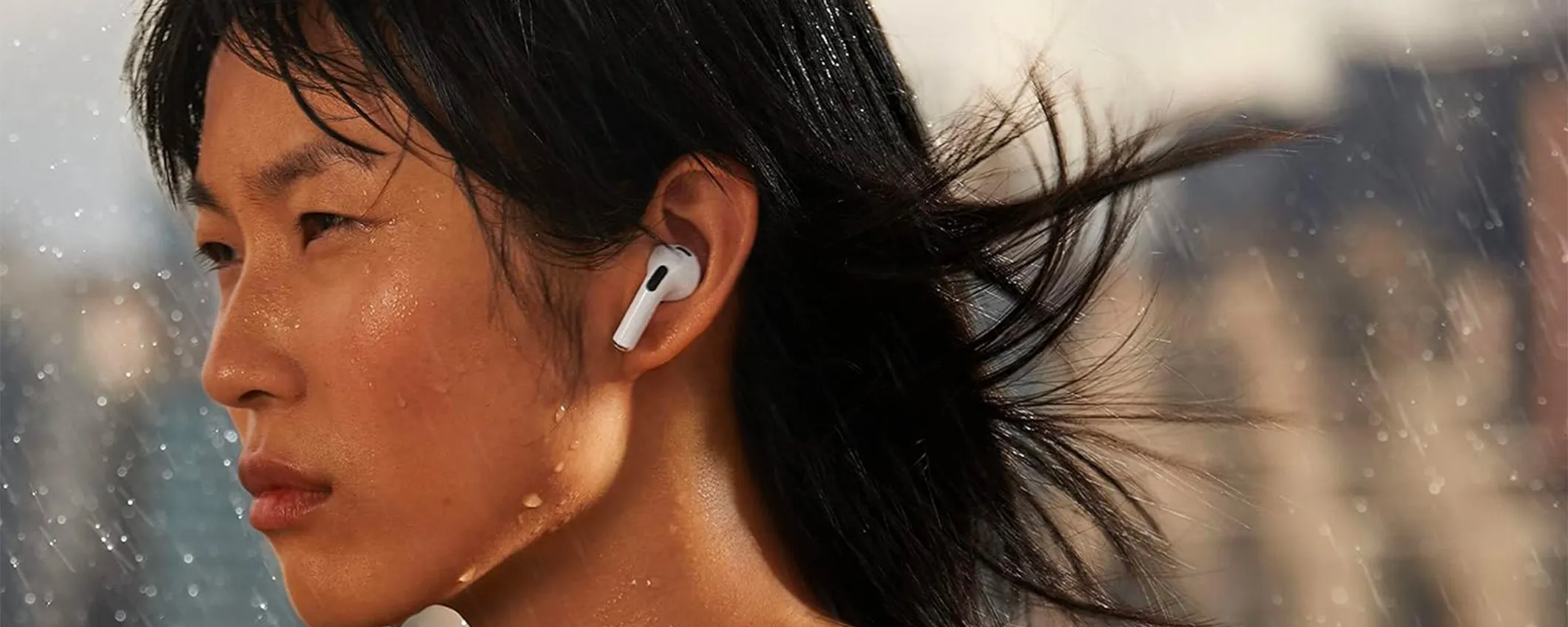 Apple aggiorna le AirPods: Isolamento vocale, gaming e più interazione con Siri