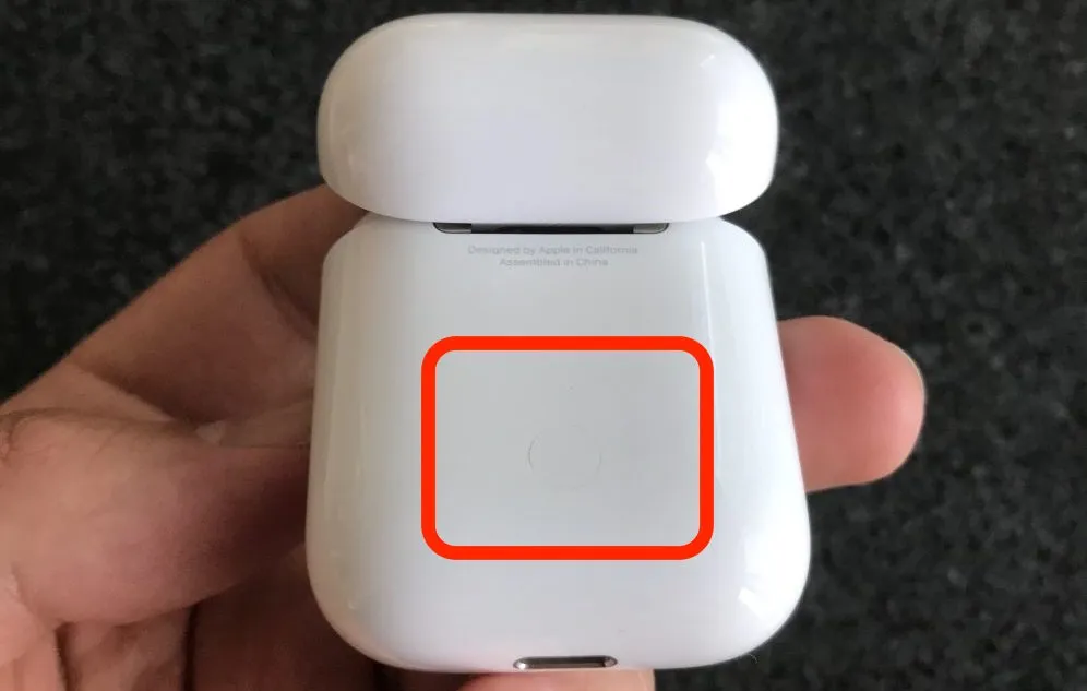Apple AirPods, abbinamento con iPhone e Mac più vecchi, Apple TV e Android
