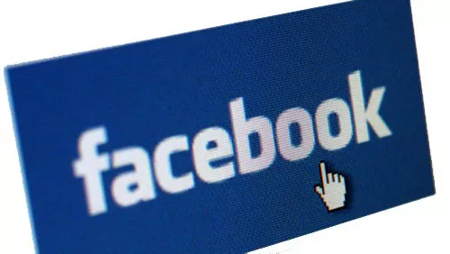Facebook: solo un amico su dieci nota la bacheca