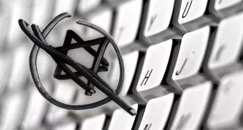 L'Italia combatte l'antisemitismo online
