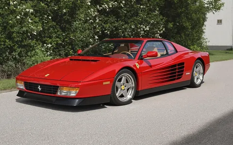 Ferrari Testarossa a sei ruote: la trasformazione estrema dal Texas