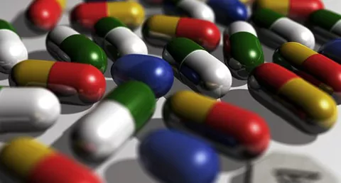 La contraffazione dei farmaci passa dal Web