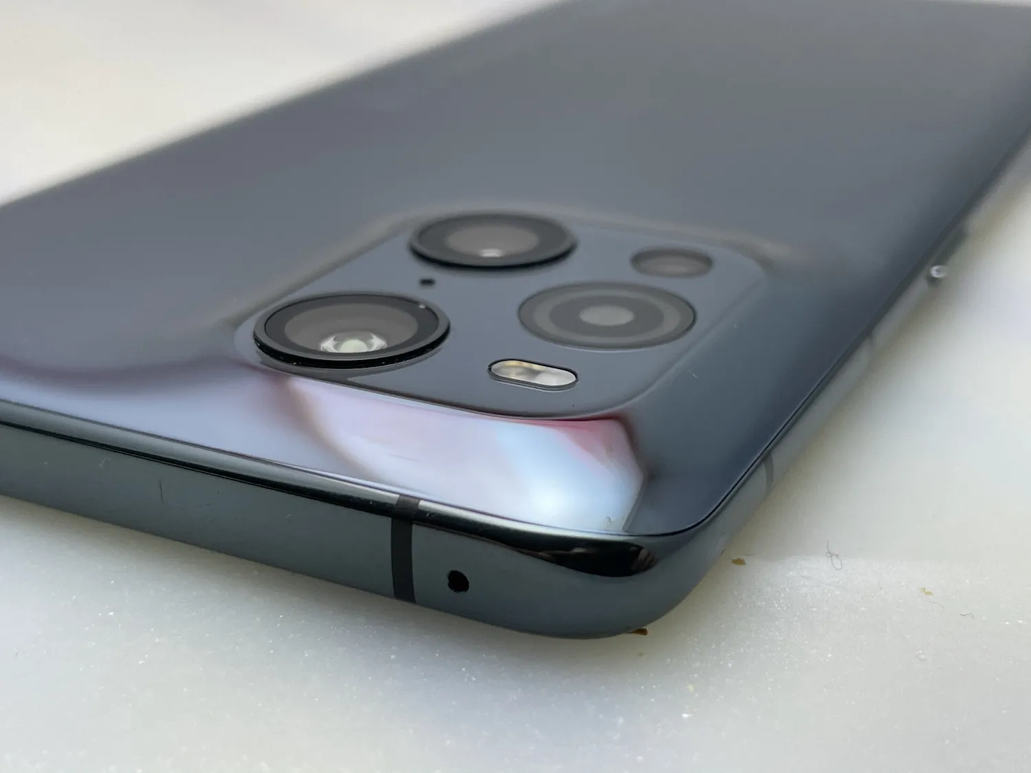 OPPO Find X3 Pro Look
